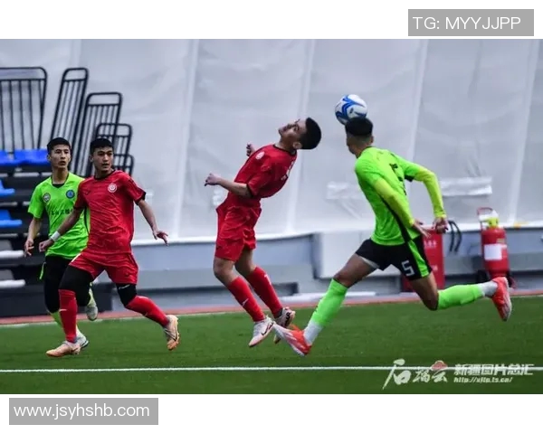 七位足球天才少年如何用才华征服绿茵场展现无限潜力