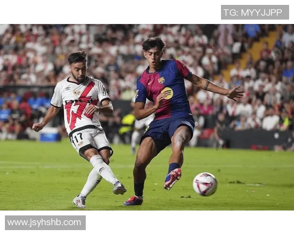 以足球巨星胖为核心探讨运动员体型与竞技状态的关系与挑战