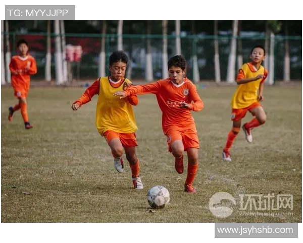 足球传奇再现复古手办收藏 打造经典球星时光之旅 足球传奇再现复古手办收藏 打造经典球星时光之旅